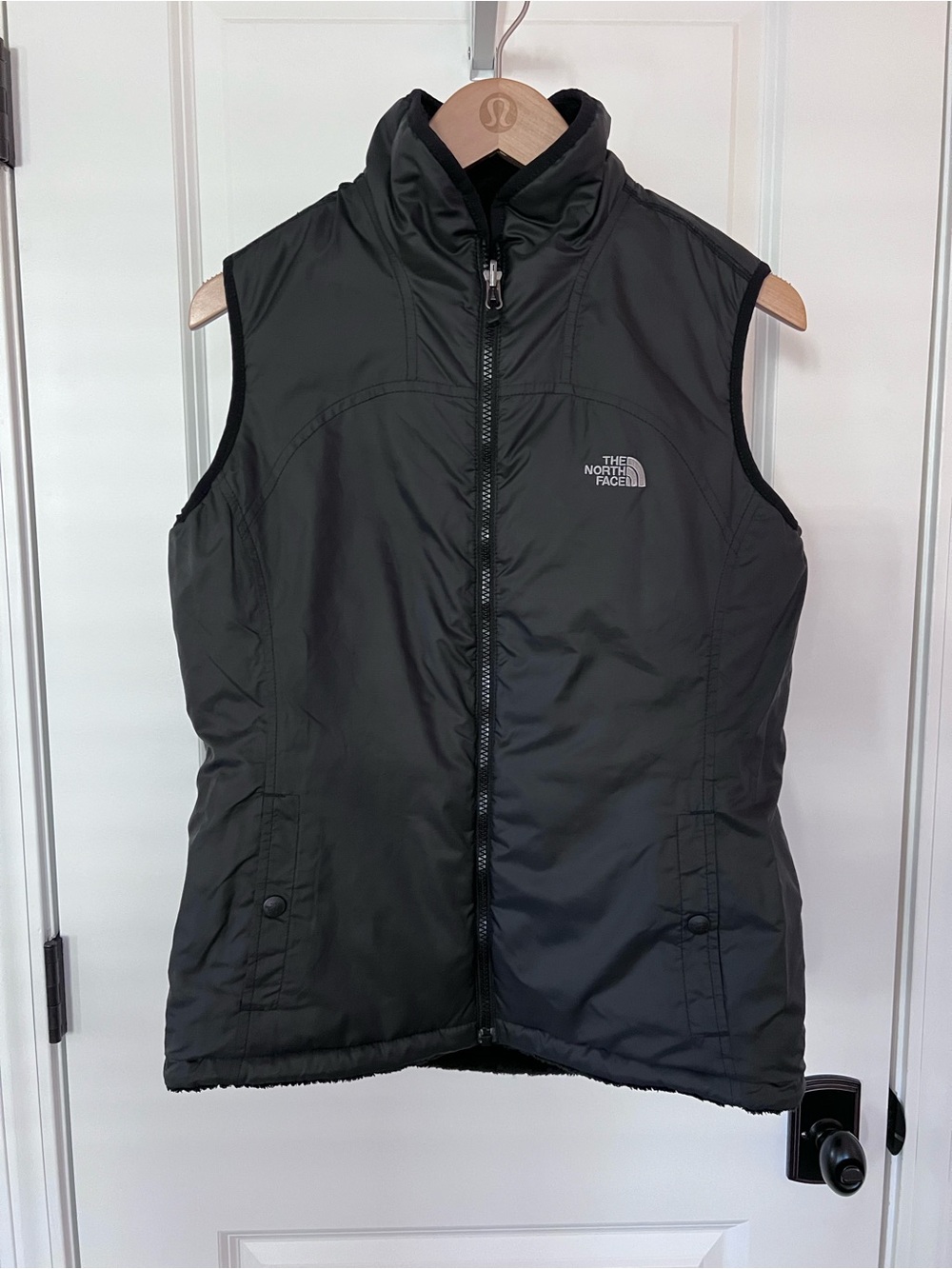 North Face Women’s Reversible Nylon Fleece Vest Black Size Medium EUC